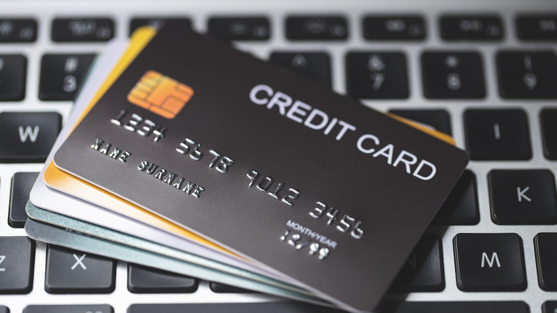 6 Cara Atasi Tunggakan Tagihan Kartu Kredit yang Mulai Membengkak